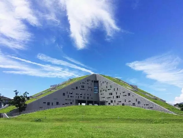 台南艺术大学 —— 小桥流水